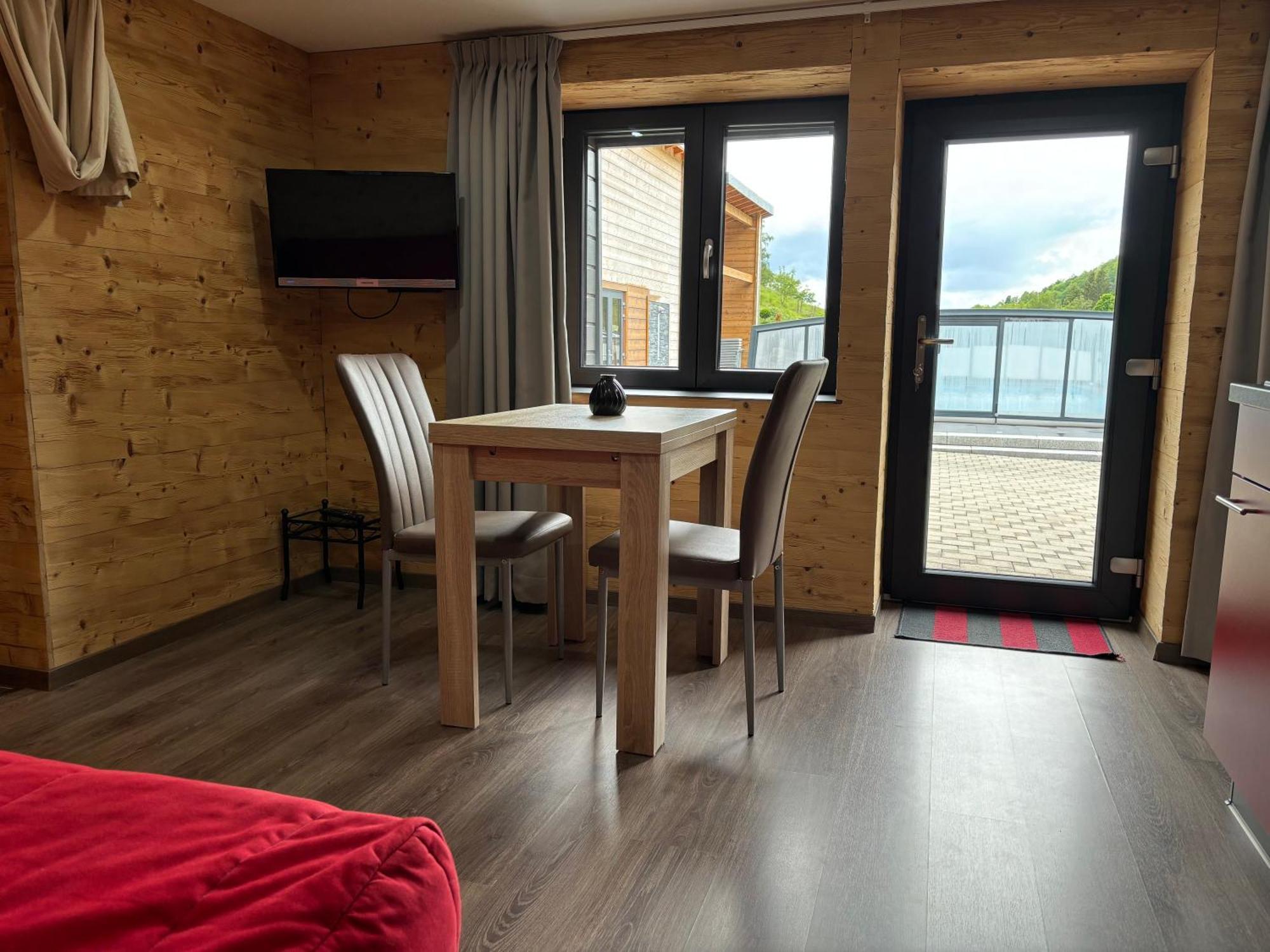 La Ferme De Rochesson, Jacuzzis & Piscine Commune ภายนอก รูปภาพ