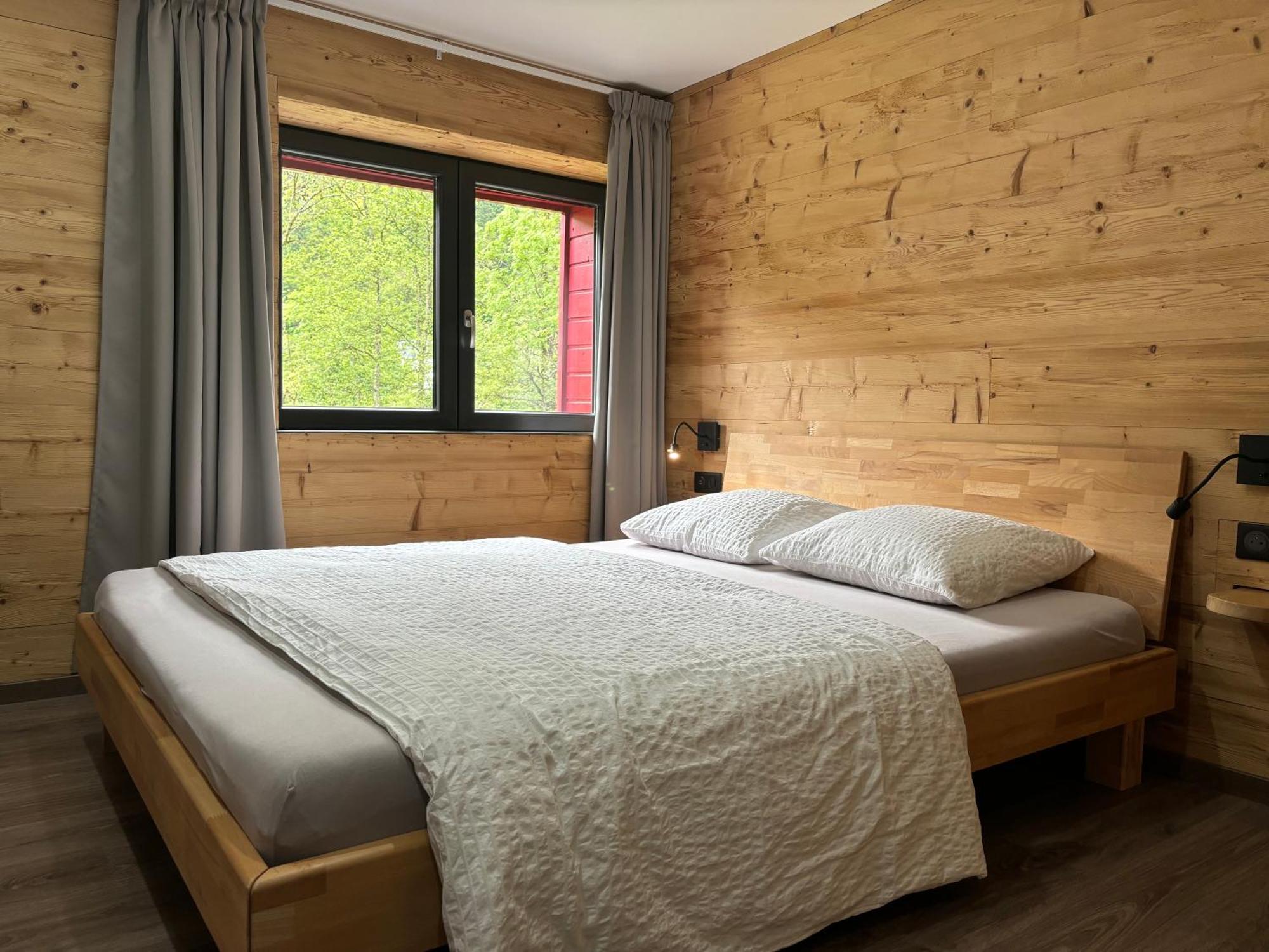 La Ferme De Rochesson, Jacuzzis & Piscine Commune ภายนอก รูปภาพ